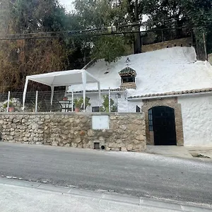  Villa Cueva De David